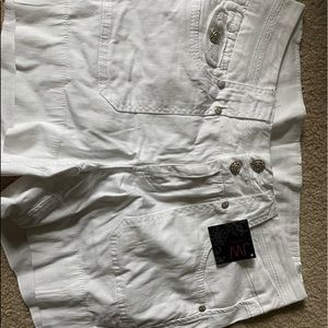 JW white shorts